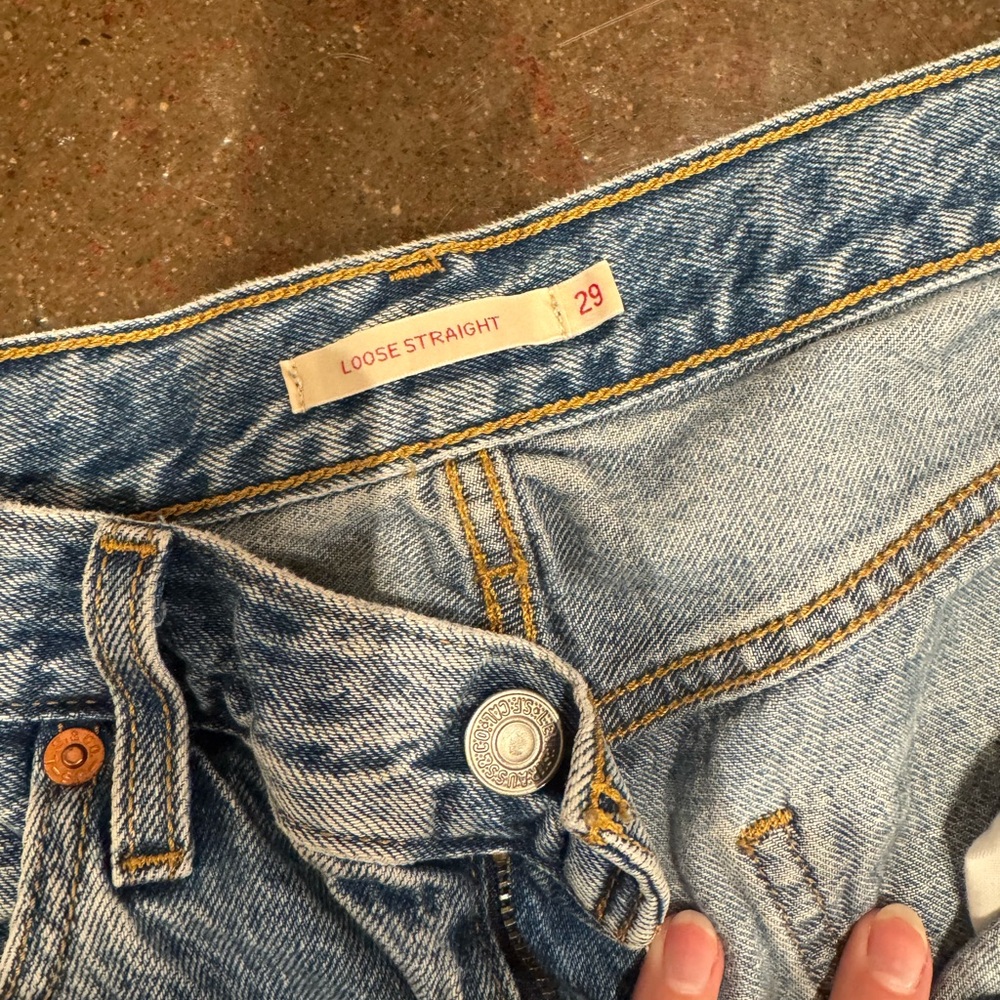 Levi's loose straight Jean
